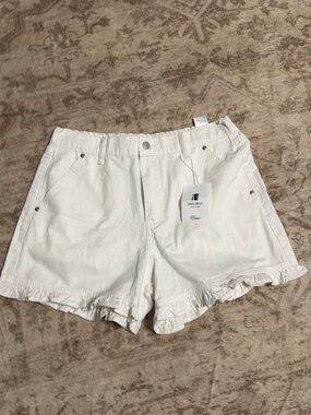High-Waist Ruffle-Hem Women’s Shorts — White
